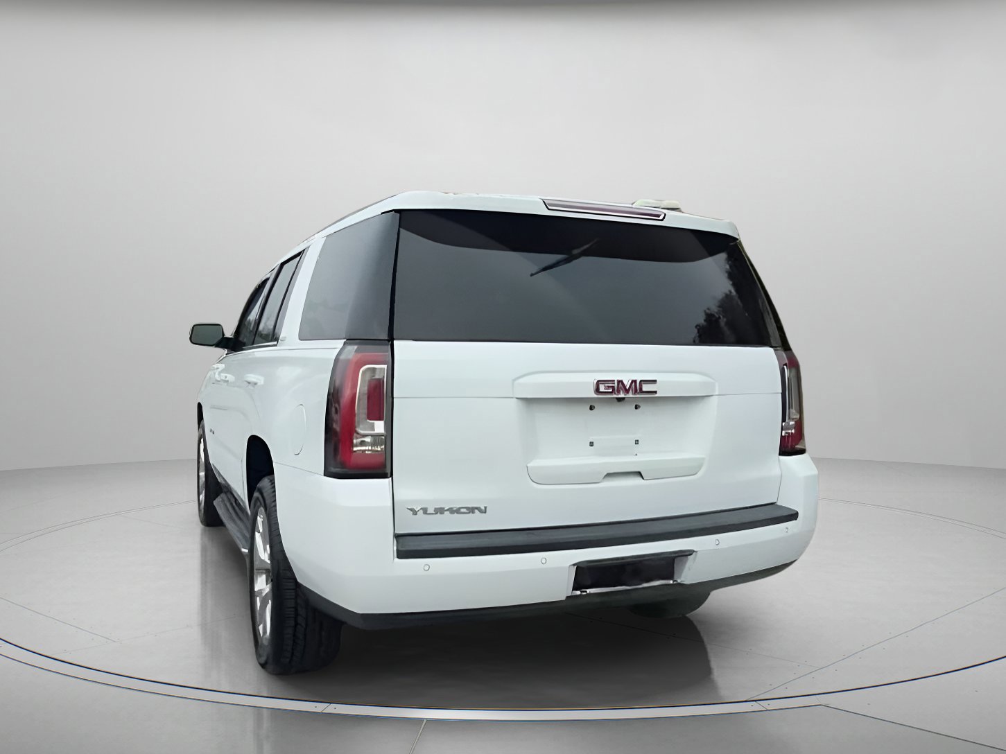 Used 2019 GMC Yukon SLT w/ Open Road Package image 15
