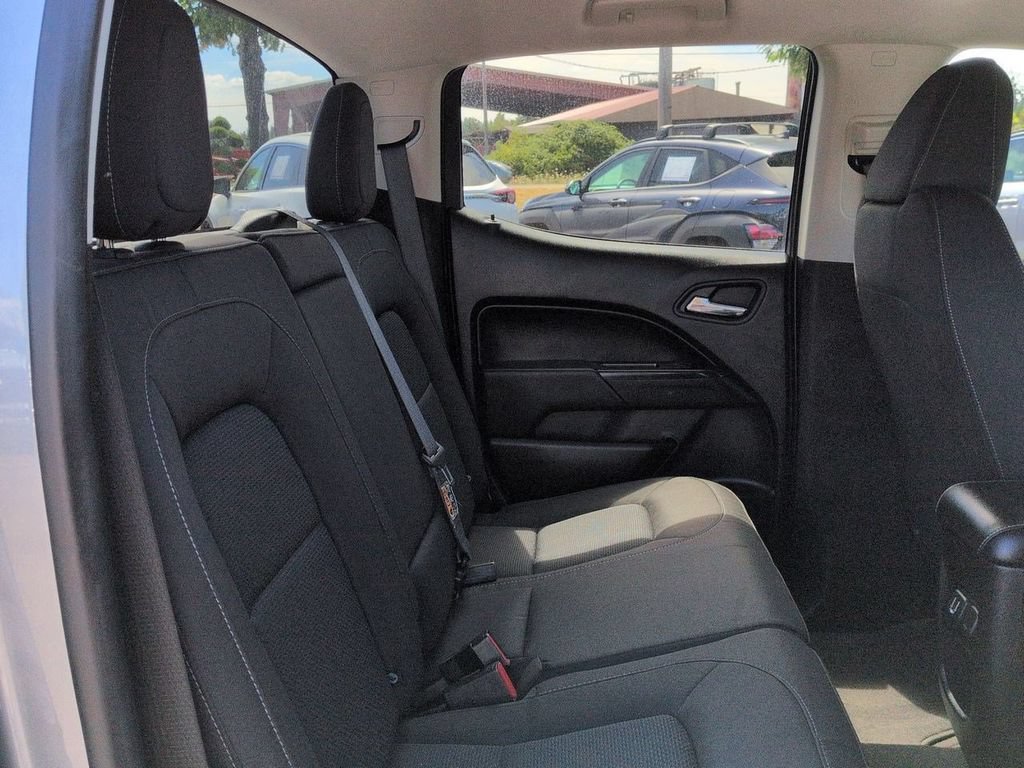 Used 2022 Chevrolet Colorado LT w/ Safety Package AWD/4WD image 29