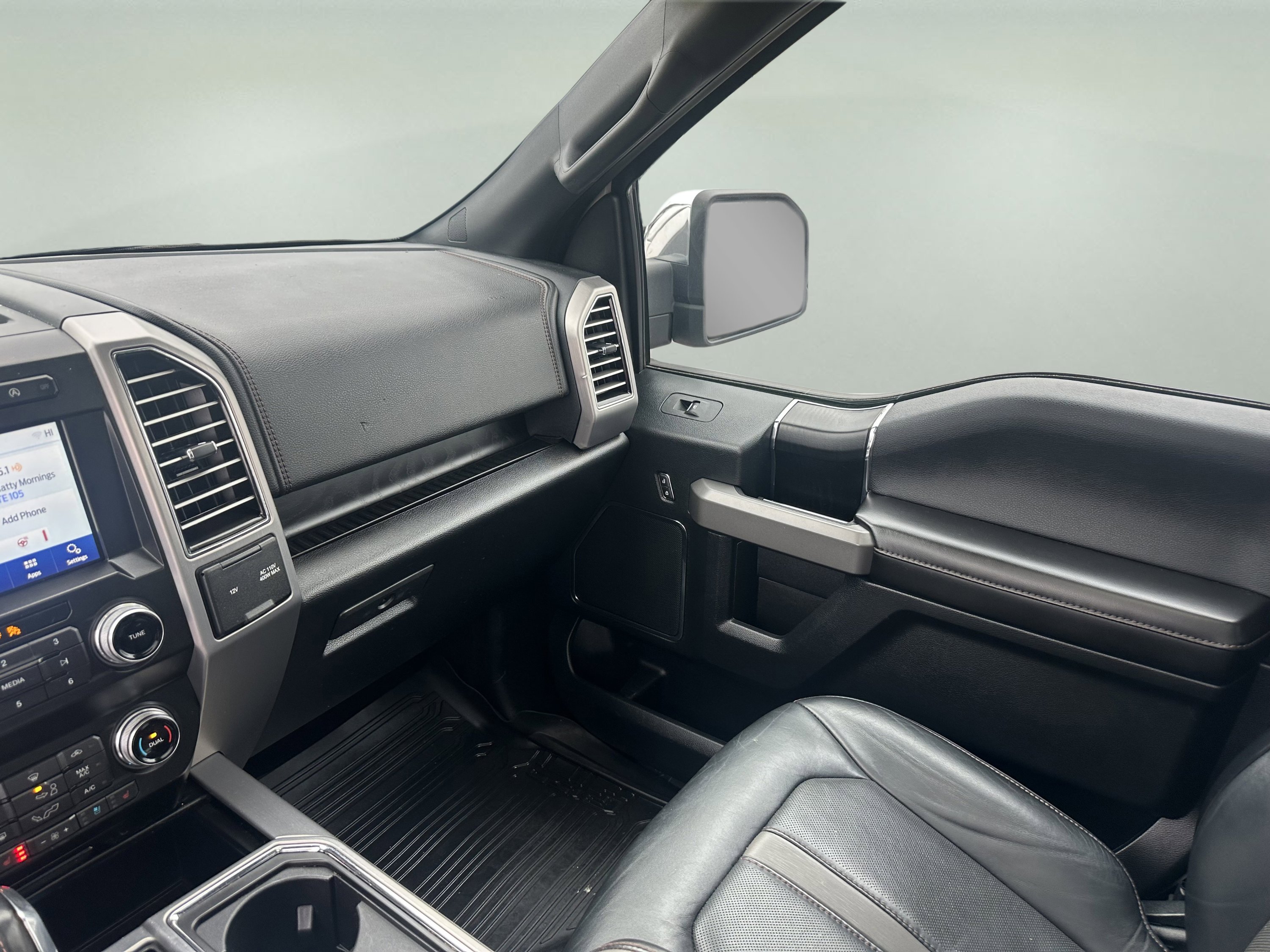 Certified 2019 Ford F150 Platinum w/ Equipment Group 701A Luxury image 16