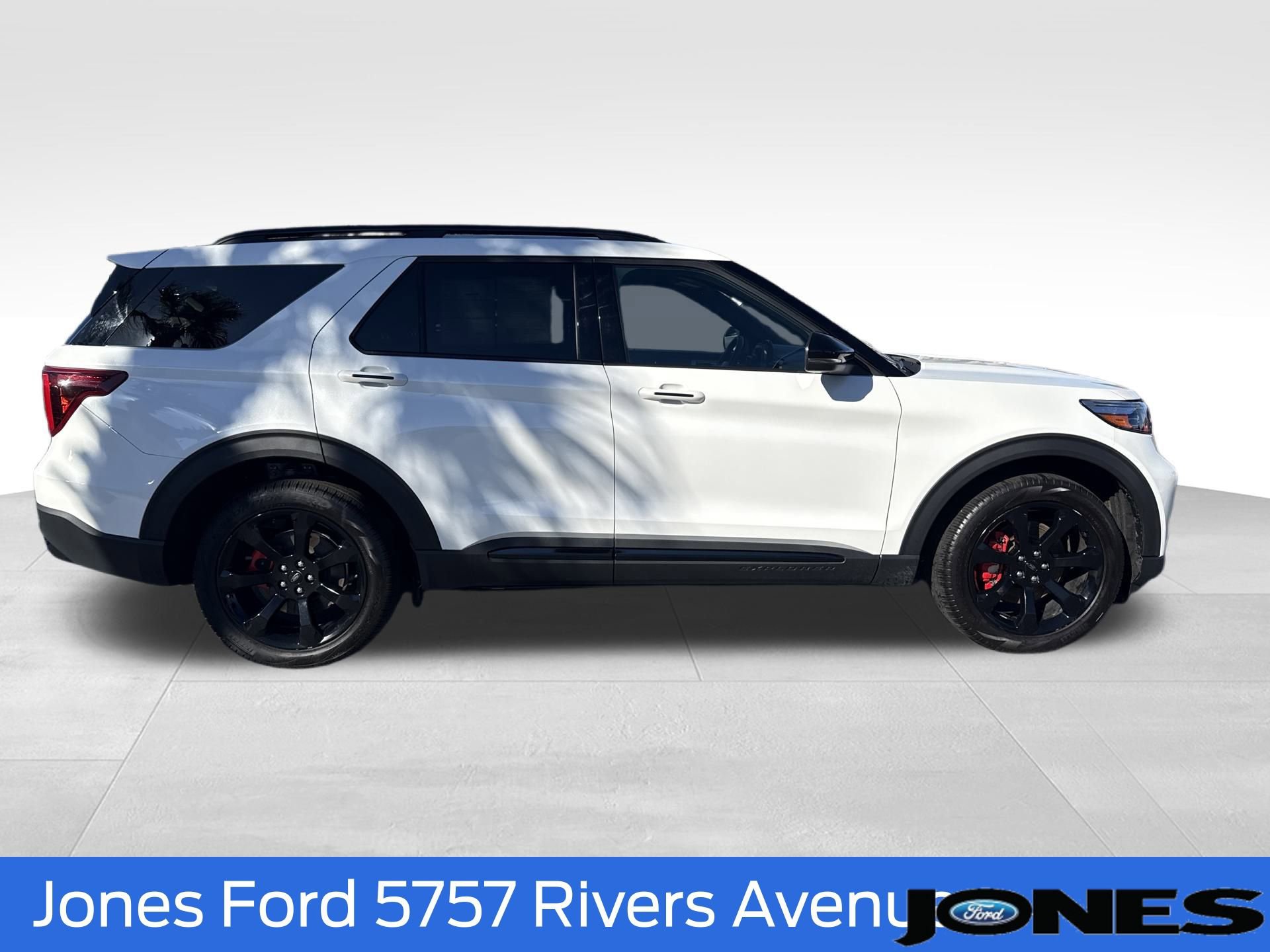 Certified 2024 Ford Explorer ST w/ Equipment Group 401A image 3