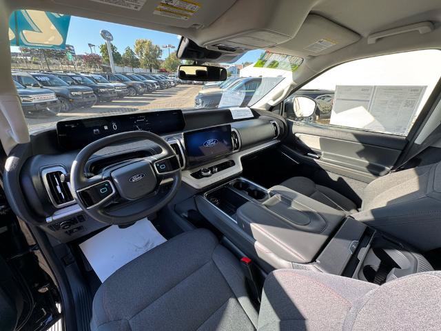 Certified 2025 Ford Expedition Active AWD/4WD image 20