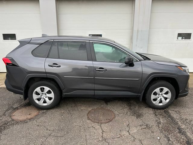 Used 2024 Toyota RAV4 LE AWD/4WD image 6