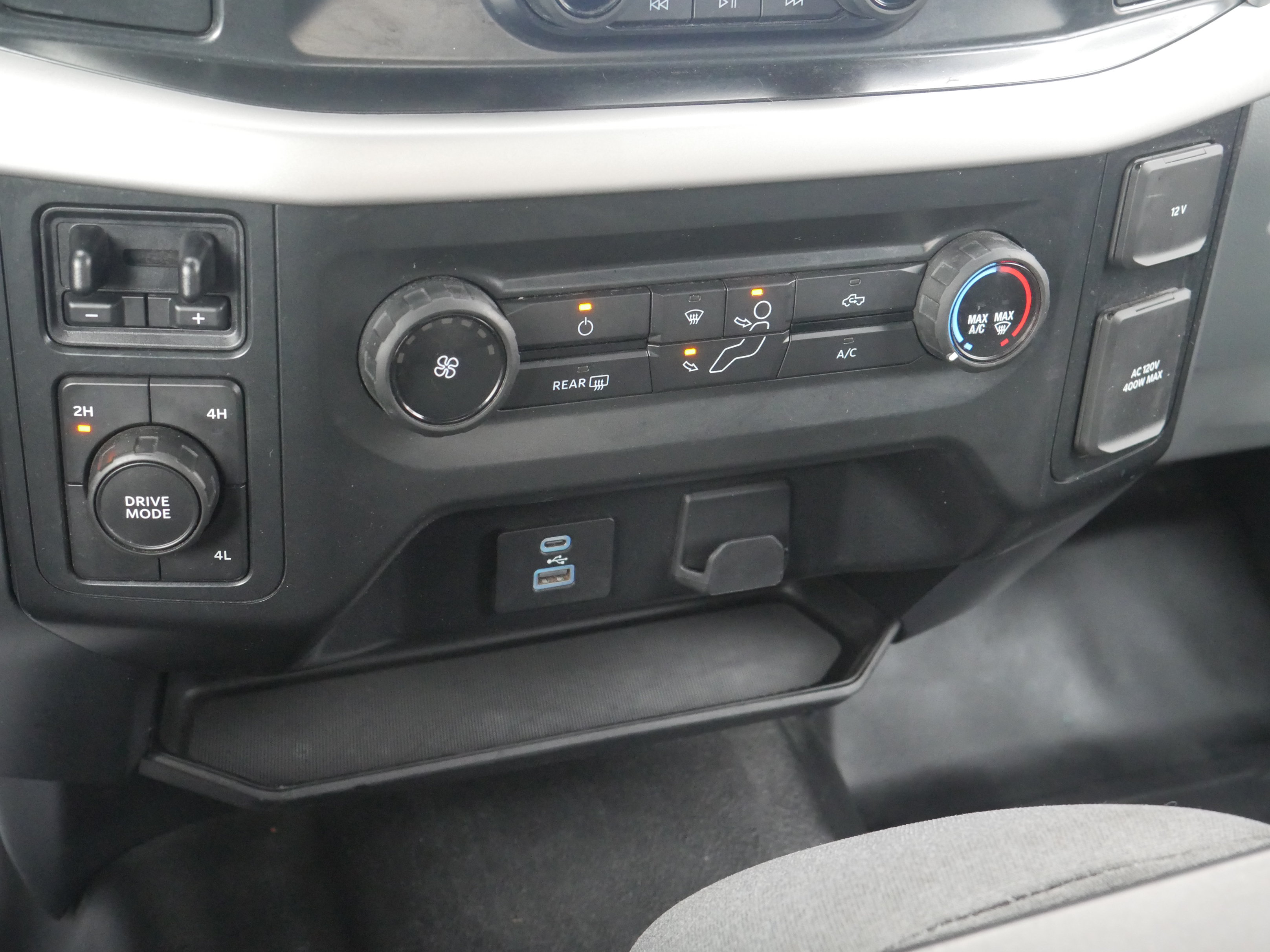 Certified 2022 Ford F150 XLT w/ XTR Package AWD/4WD image 12