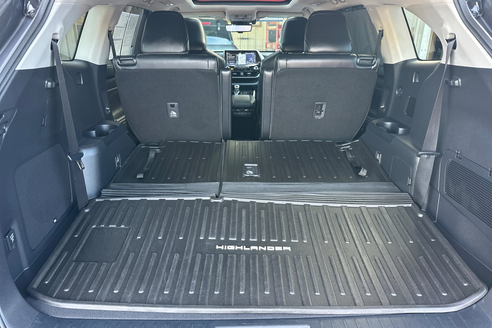 Used 2022 Toyota Highlander Platinum AWD/4WD image 15
