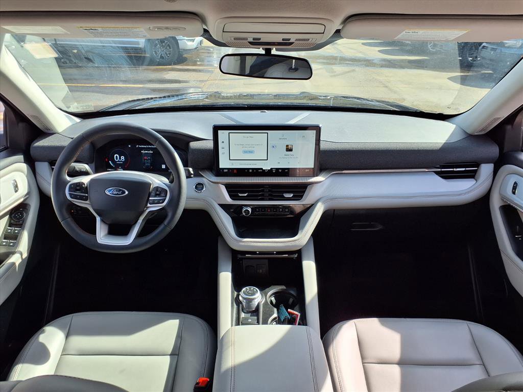 Certified 2025 Ford Explorer Active w/ Active Comfort Package image 12