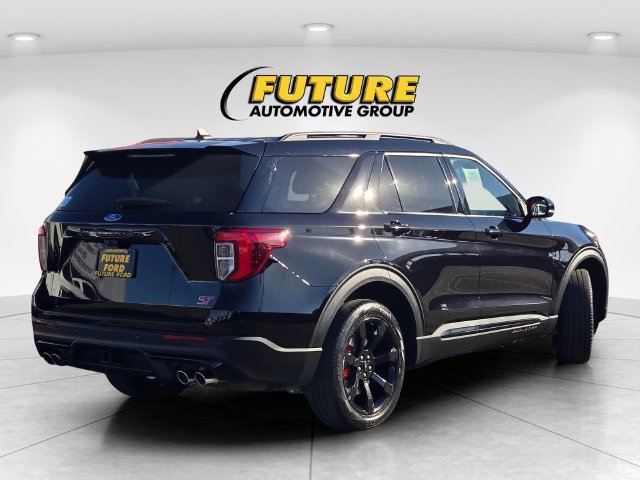 Certified 2023 Ford Explorer ST w/ Equipment Group 401A AWD/4WD image 4