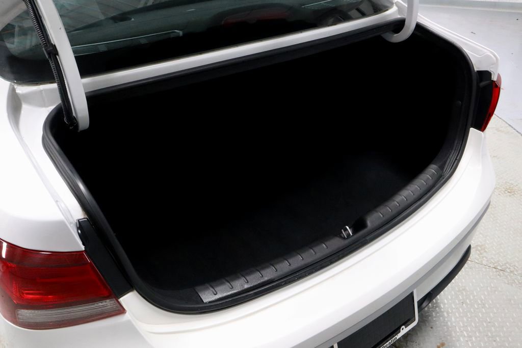 Used 2023 Kia Rio LX image 12