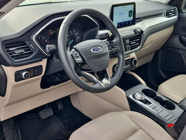 Certified 2022 Ford Escape SEL AWD/4WD image 11