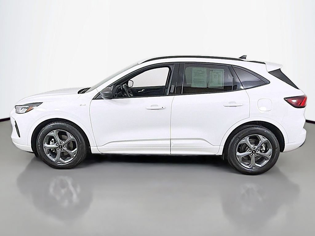 Certified 2023 Ford Escape ST-Line w/ Equipment Group 301A FWD image 15