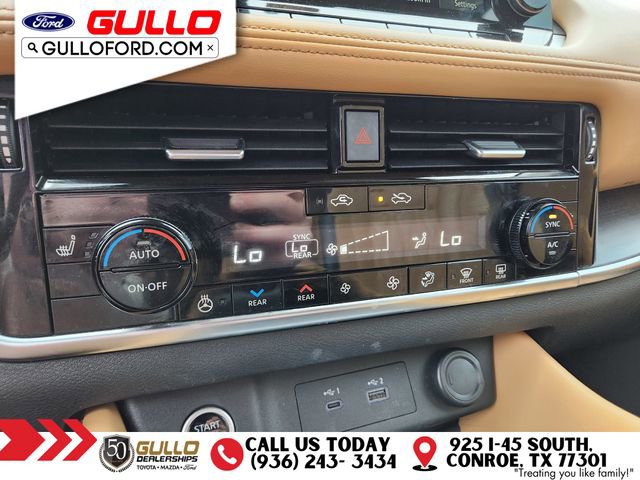 Used 2021 Nissan Rogue Platinum FWD image 28