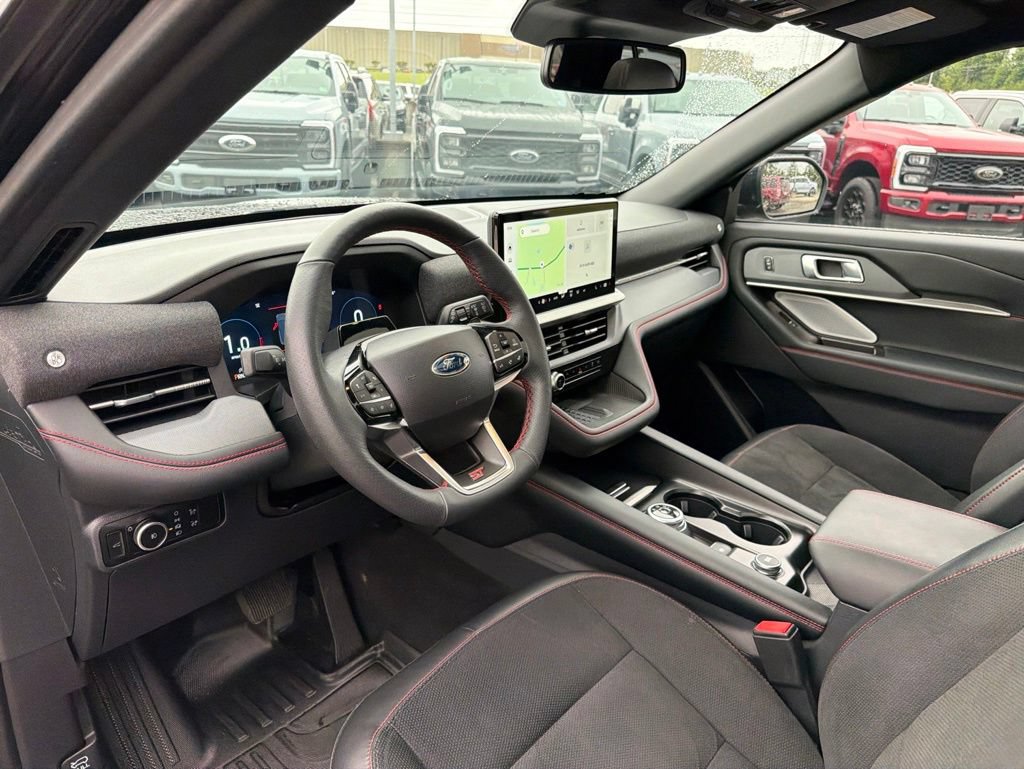 Certified 2025 Ford Explorer ST AWD/4WD image 14