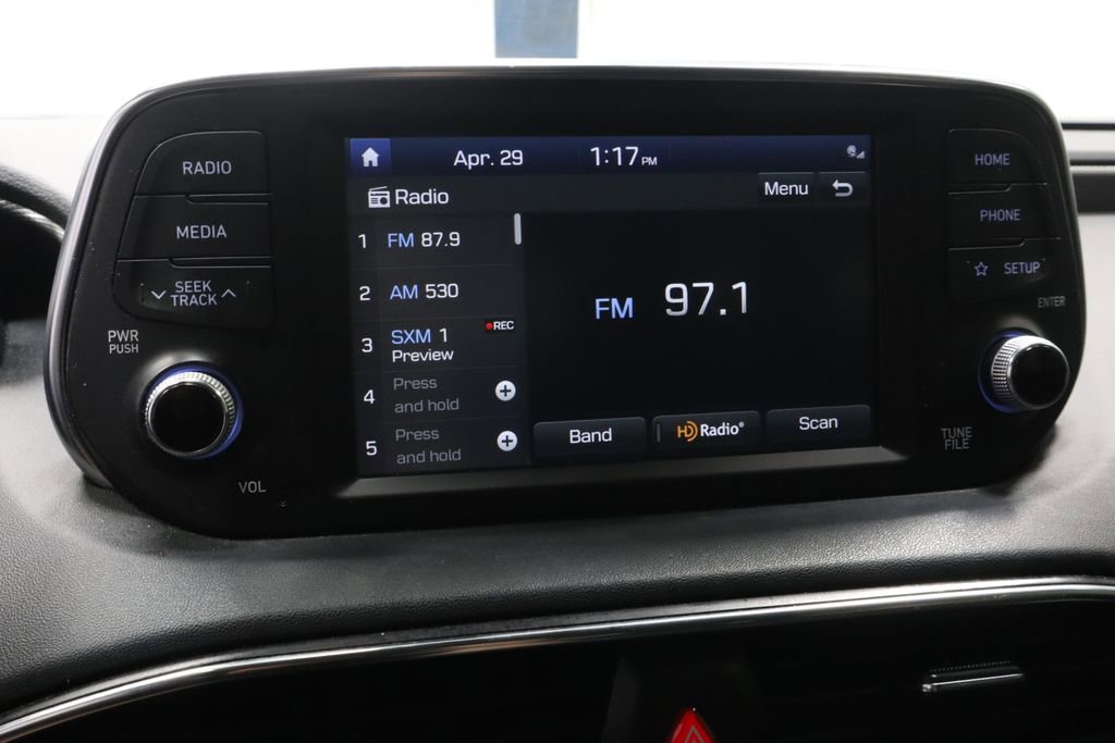 Used 2020 Hyundai Santa Fe SEL FWD image 2
