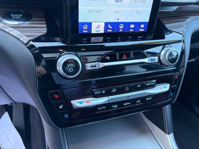 Certified 2024 Ford Explorer Limited AWD/4WD image 28