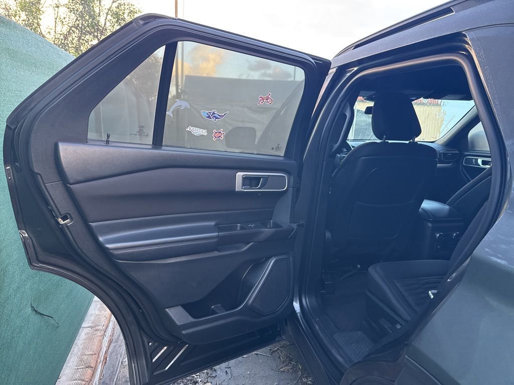 Certified 2020 Ford Explorer XLT image 18