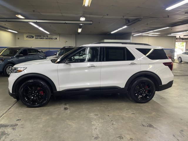 Certified 2021 Ford Explorer ST w/ Equipment Group 401A AWD/4WD image 4