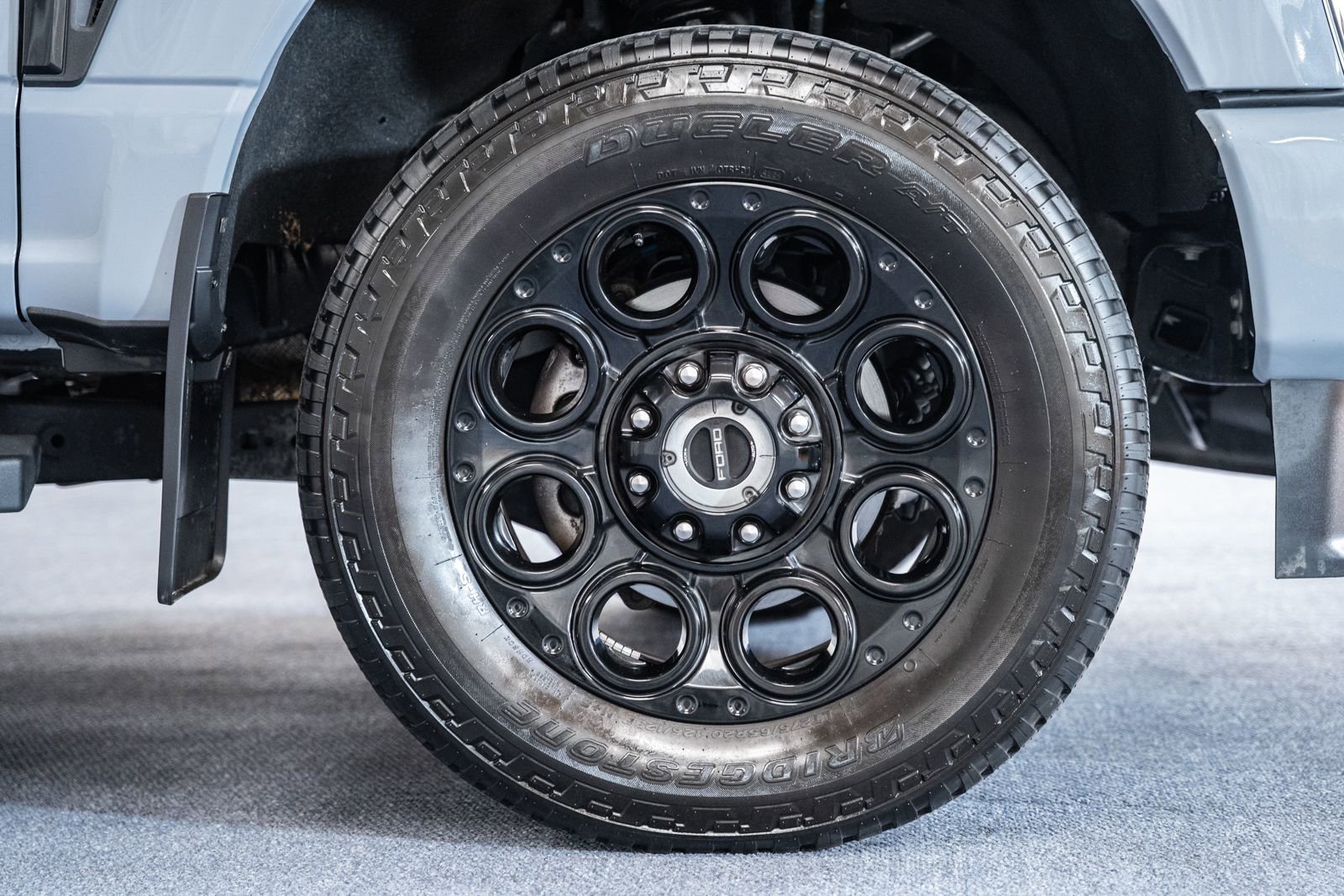 Certified 2025 Ford F250 Lariat w/ Black Appearance Package image 18