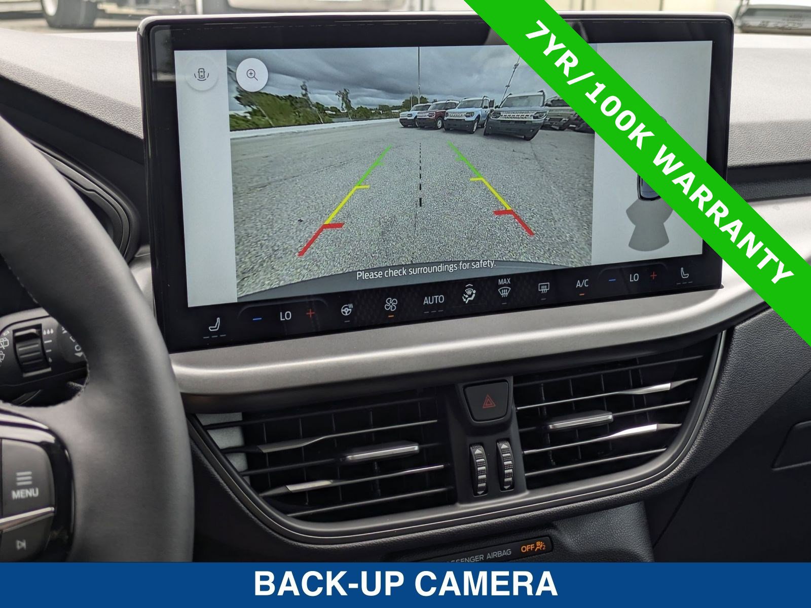 Certified 2025 Ford Escape SE FWD image 30