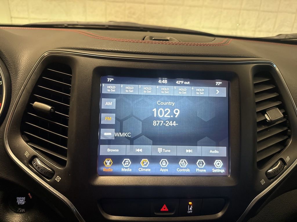 Used 2022 Jeep Cherokee Trailhawk w/ Comfort/Convenience Group image 20