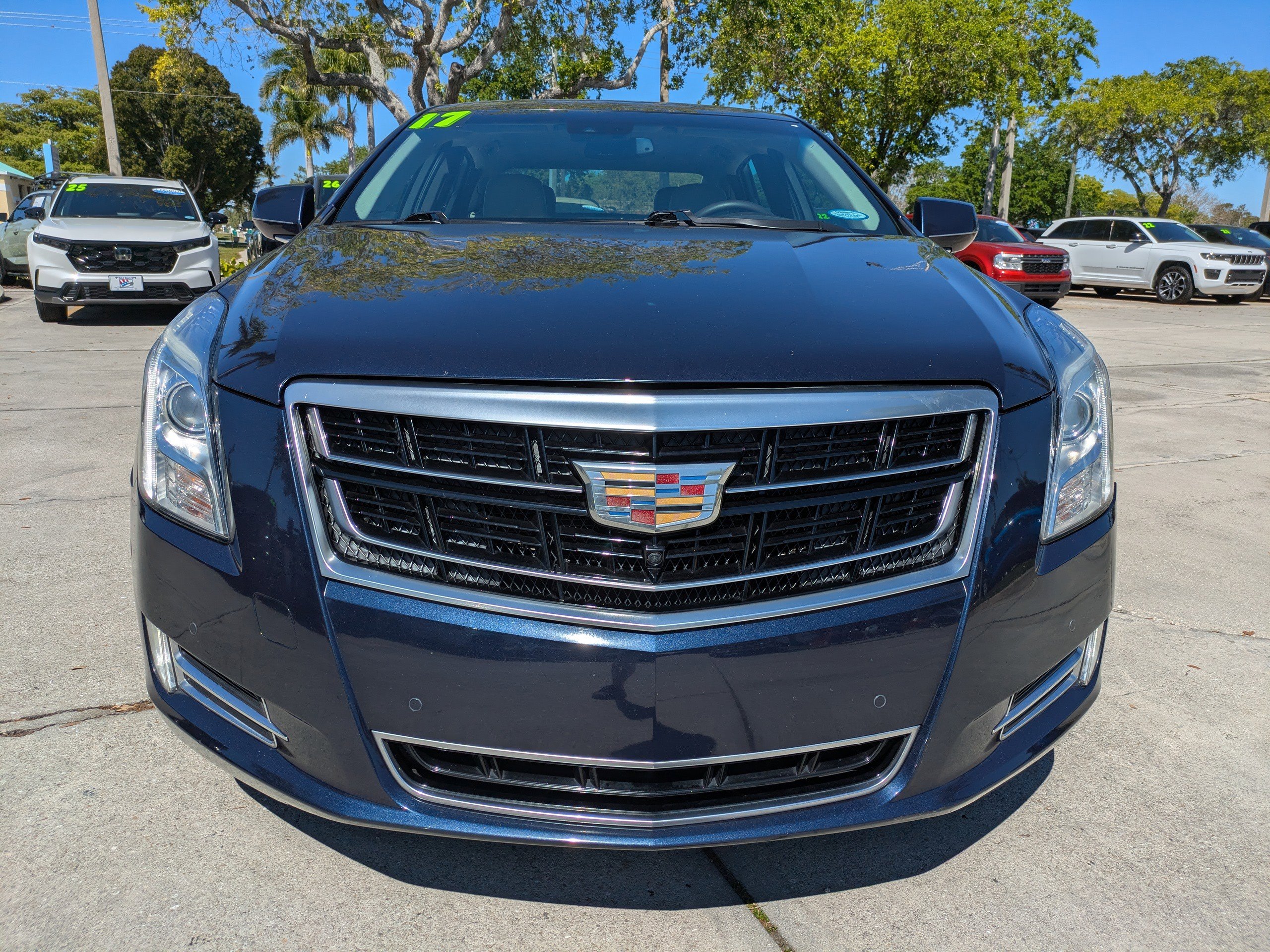 Used 2017 Cadillac XTS Luxury w/ Driver Awareness Package FWD image 8