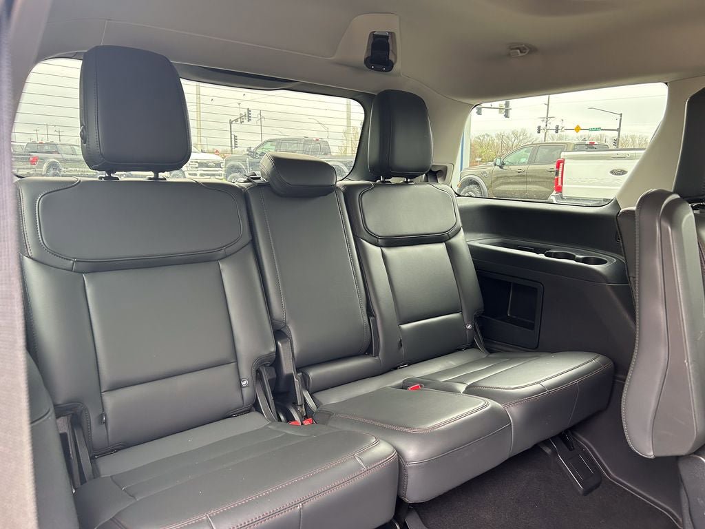 Certified 2025 Ford Expedition Active AWD/4WD image 23