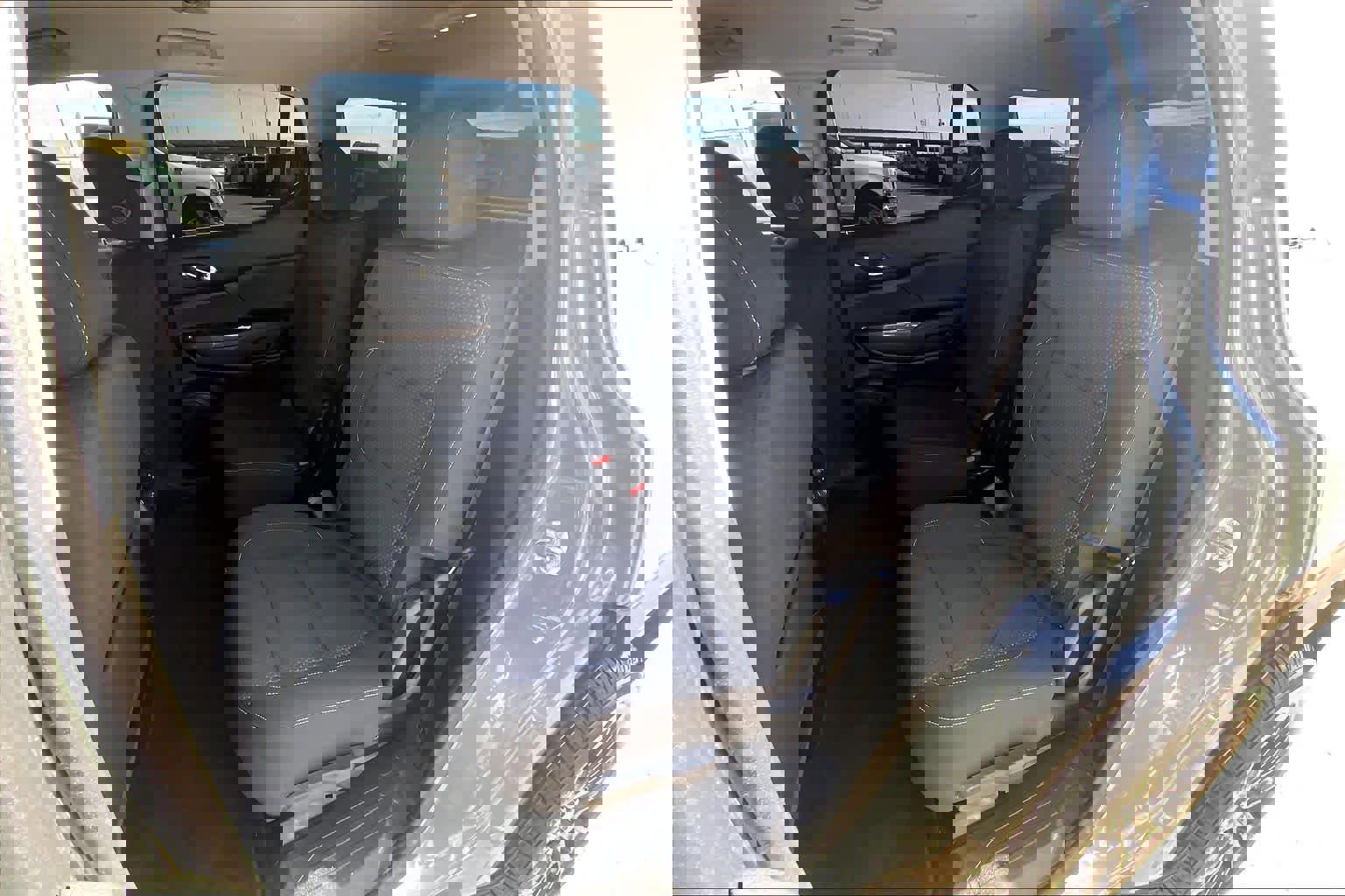 Used 2023 GMC Acadia SLE w/ Elevation Edition image 20