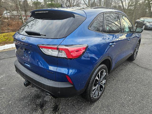 Certified 2022 Ford Escape SEL w/ SEL Stealth AWD Package image 3