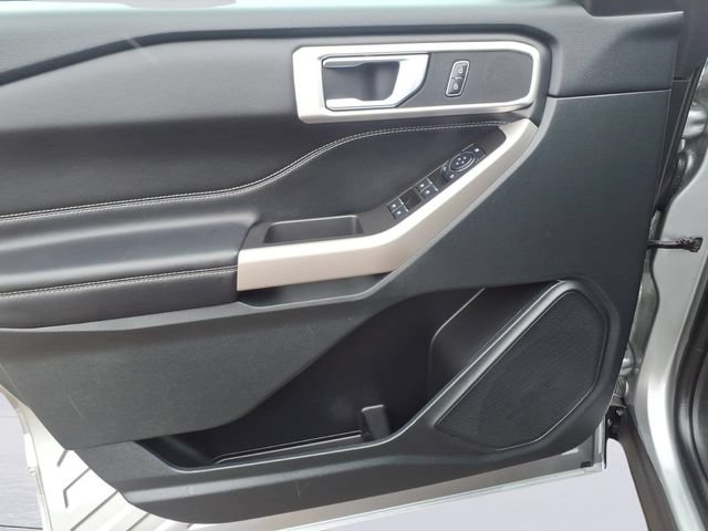 Certified 2024 Ford Explorer XLT AWD/4WD image 12