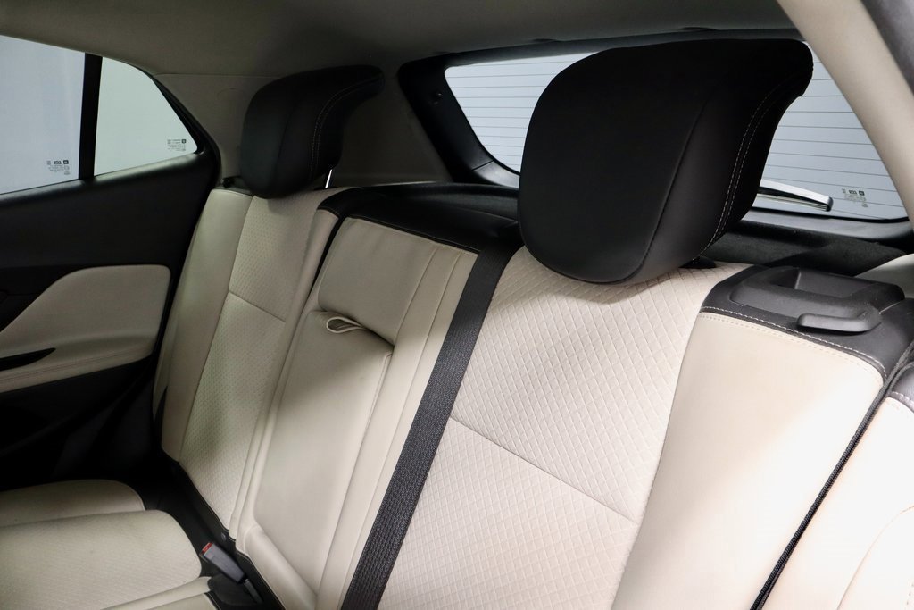 Used 2021 Buick Encore Preferred image 21