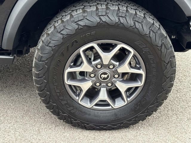 Certified 2024 Ford Bronco Badlands image 6
