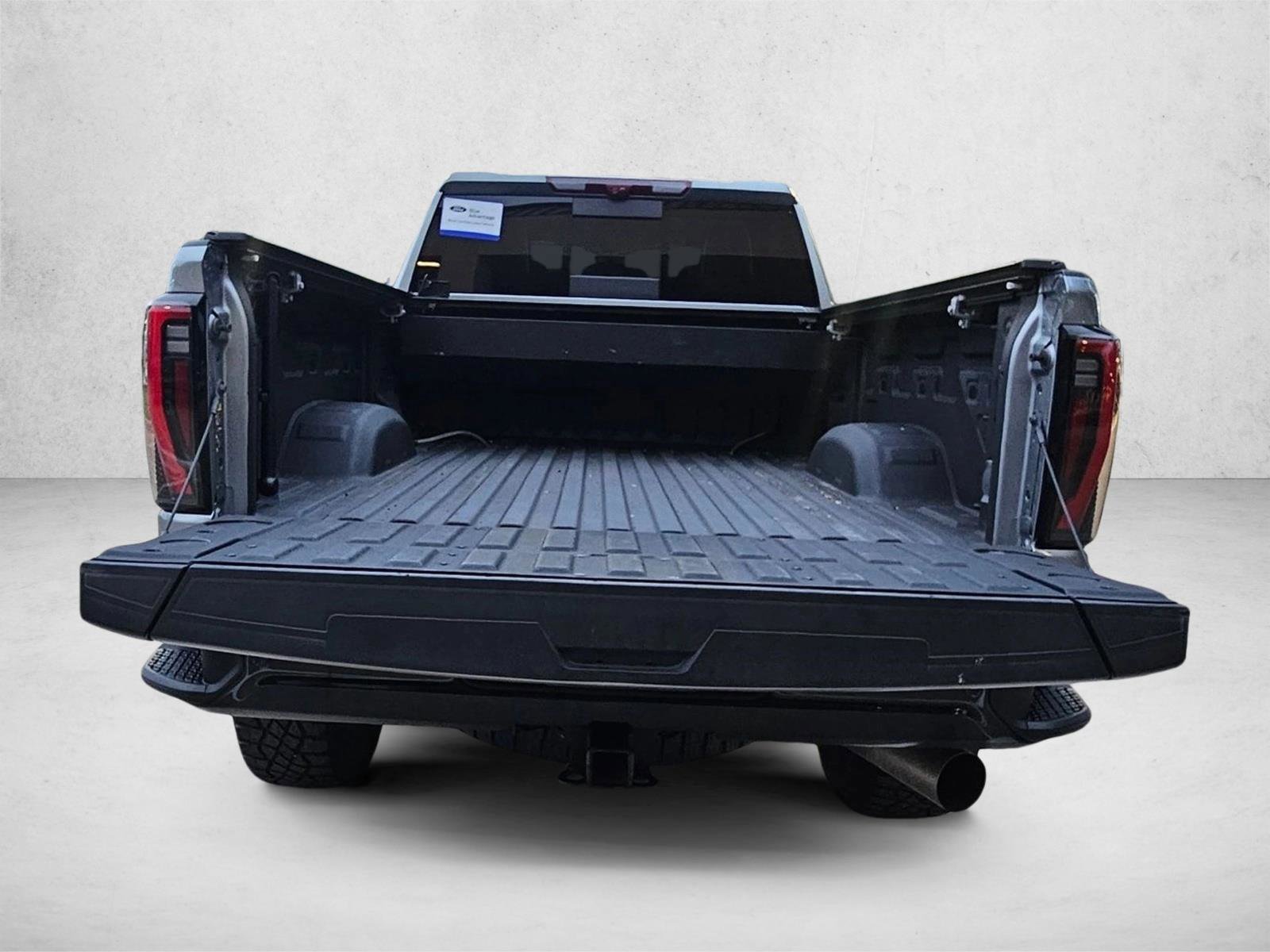 Used 2024 GMC Sierra 2500 AT4X AWD/4WD image 7