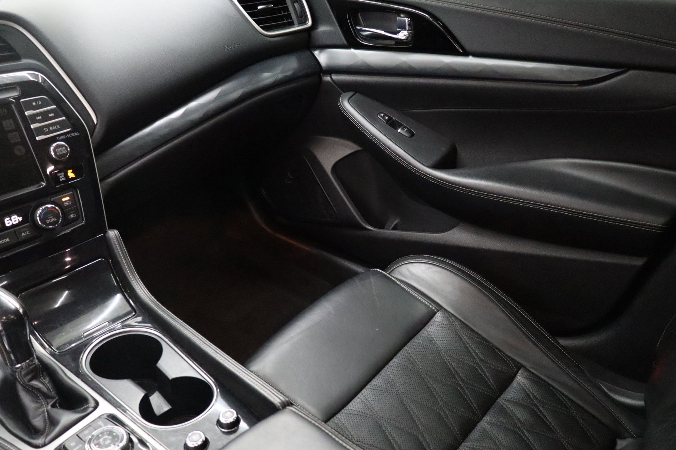 Used 2023 Nissan Maxima Platinum w/ Sport Mat Group image 24