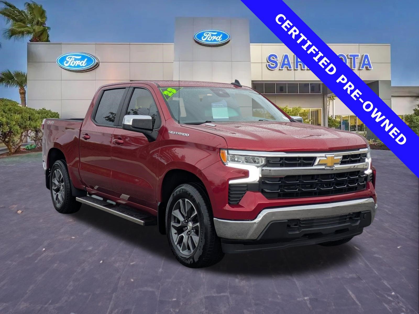 Used 2023 Chevrolet Silverado 1500 LT w/ Protection Package AWD/4WD image 1