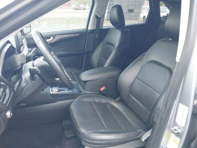 Certified 2021 Ford Escape Titanium AWD/4WD image 24