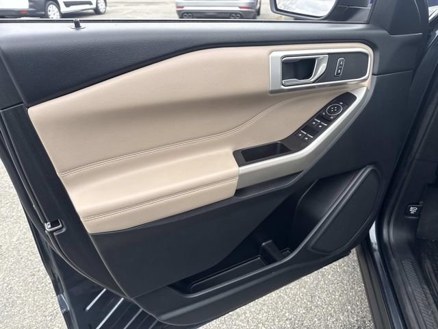 Certified 2022 Ford Explorer XLT w/ Class IV Trailer Tow Package image 24