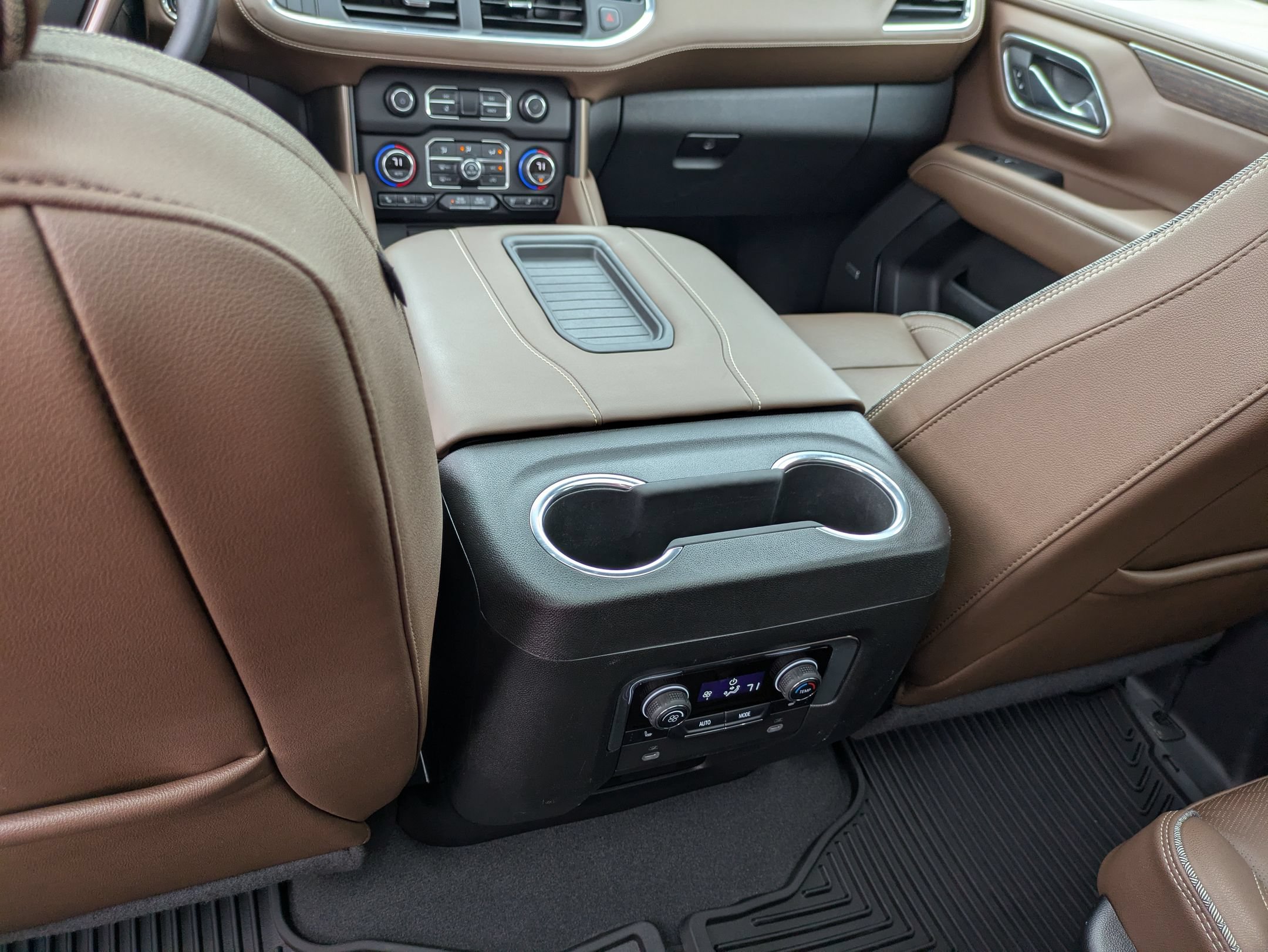 Used 2024 Chevrolet Tahoe High Country w/ Max Trailering Package AWD/4WD image 32