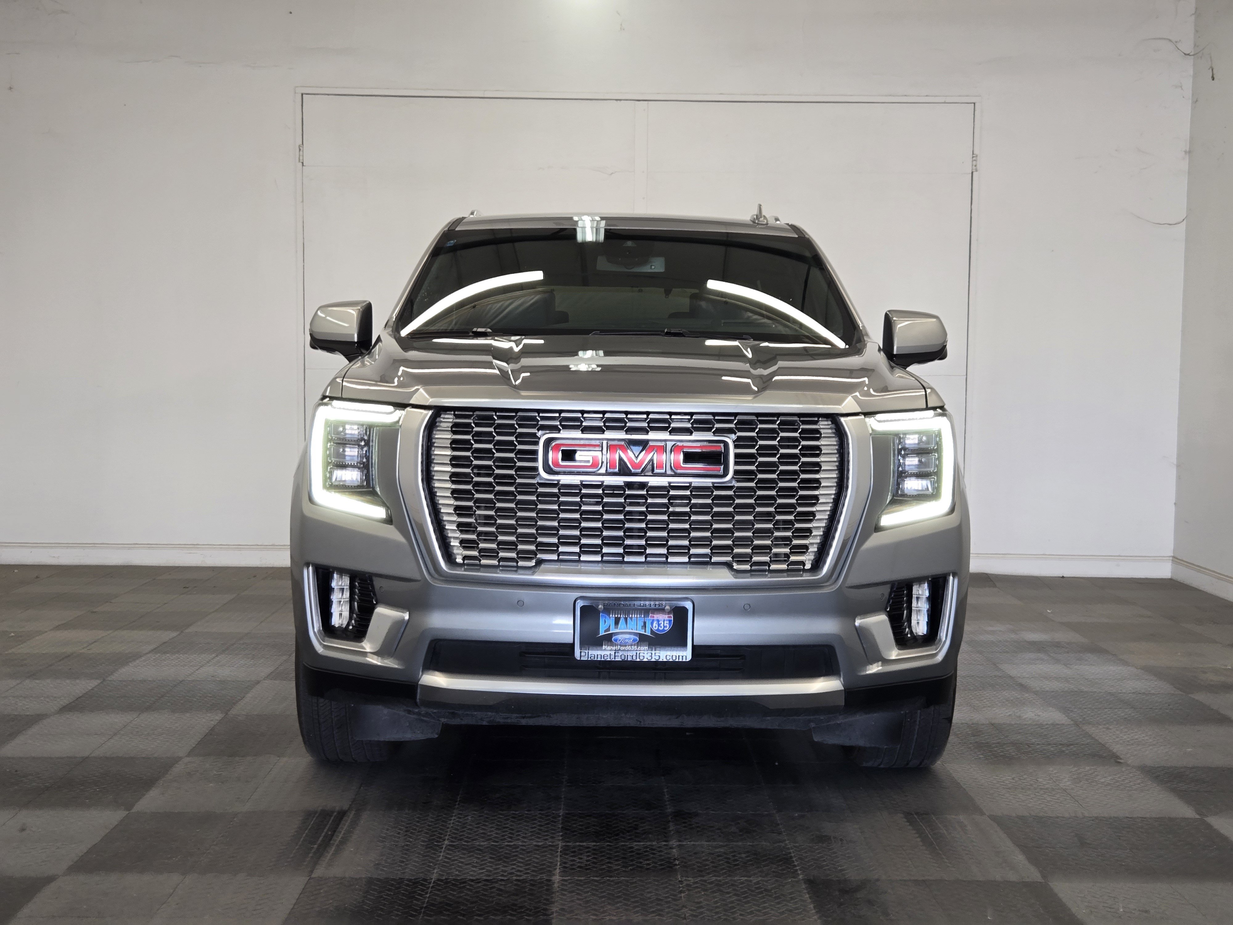 Used 2024 GMC Yukon Denali w/ Max Trailering Package AWD/4WD image 3