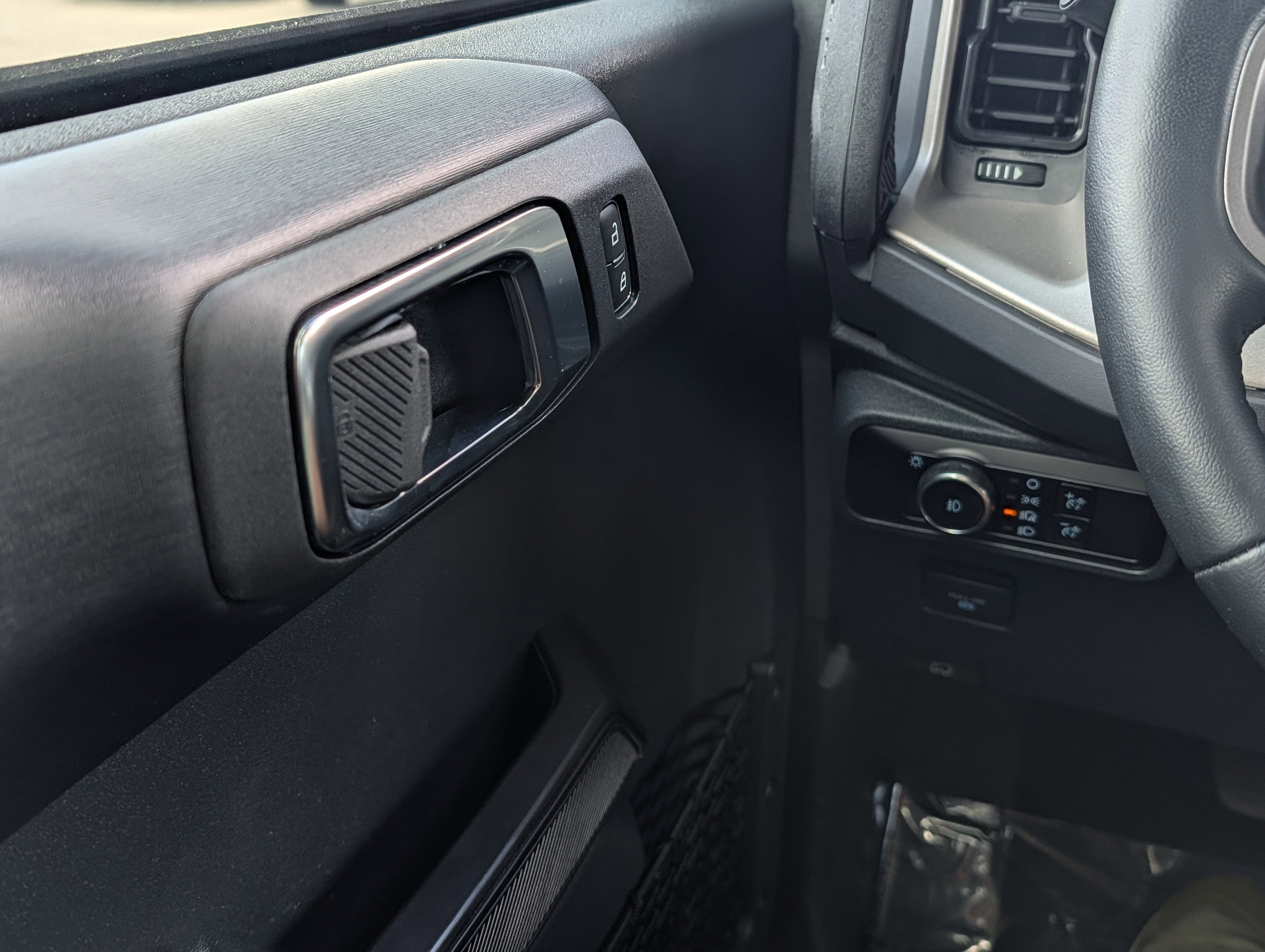 Certified 2025 Ford Bronco Outer Banks AWD/4WD image 35
