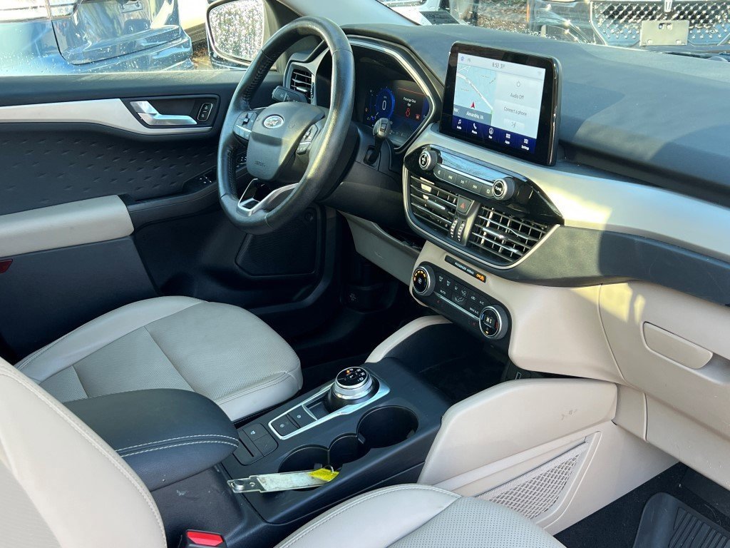 Certified 2020 Ford Escape SE Sport image 11
