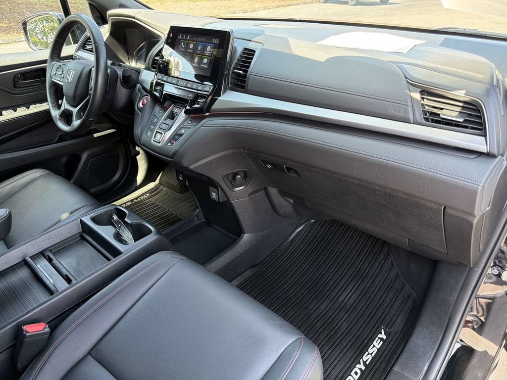 Used 2024 Honda Odyssey Sport image 30