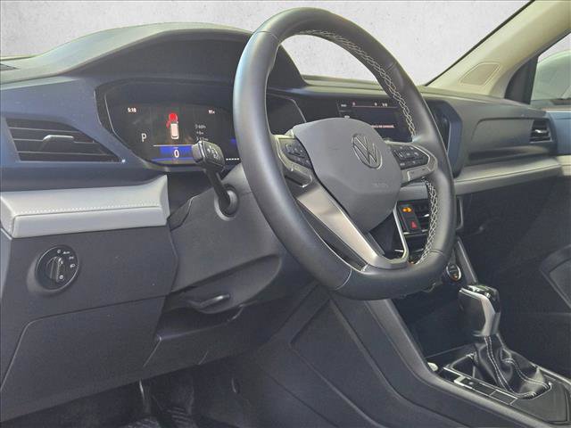 Used 2024 Volkswagen Taos SE FWD image 9