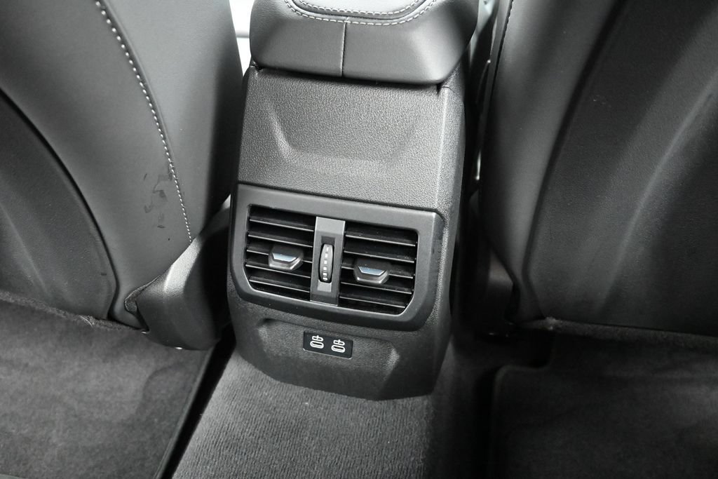 Used 2025 BMW 228i xDrive AWD/4WD image 2