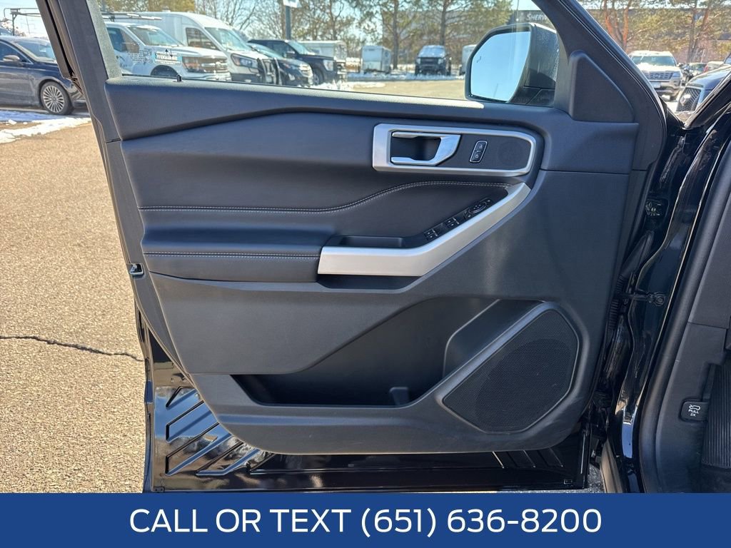 Certified 2022 Ford Explorer XLT w/ Equipment Group 202A image 29