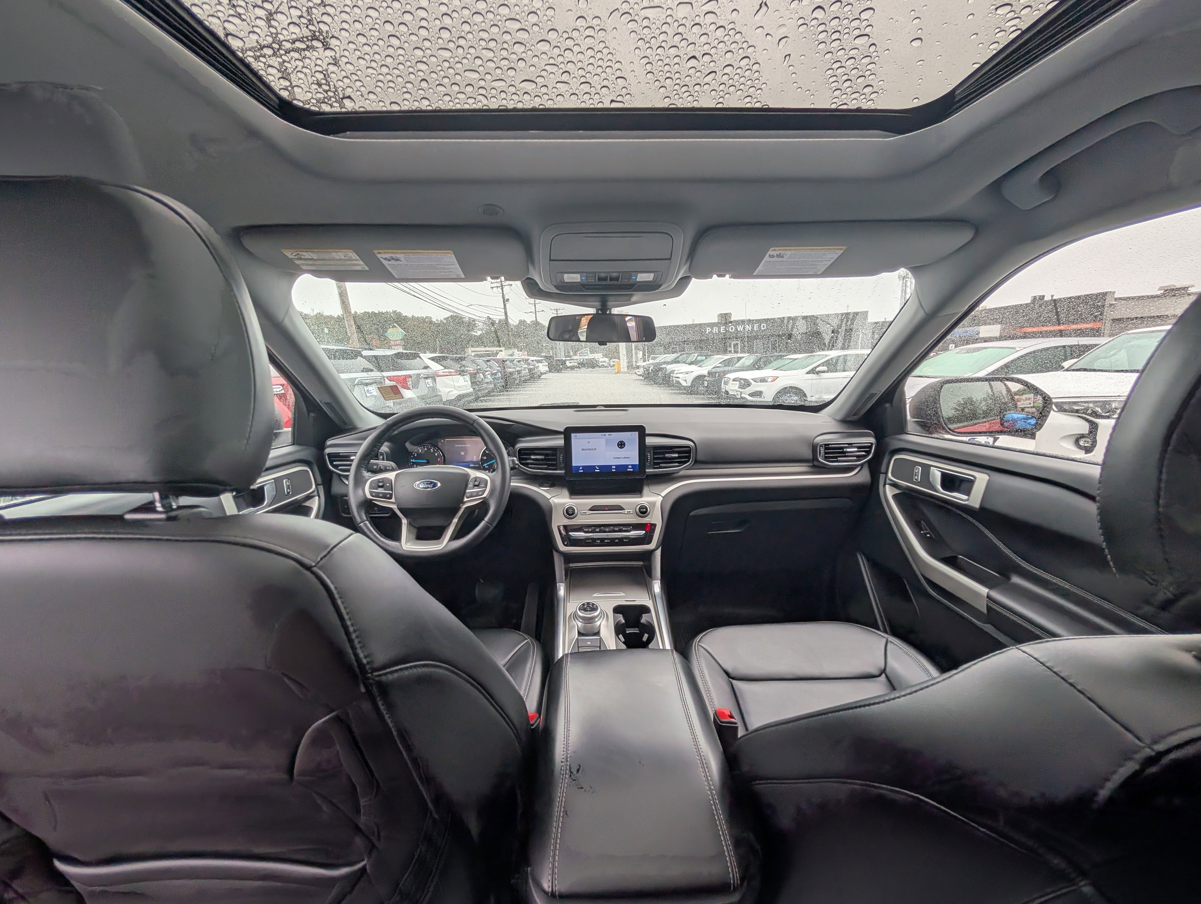 Certified 2022 Ford Explorer XLT w/ Equipment Group 202A image 21