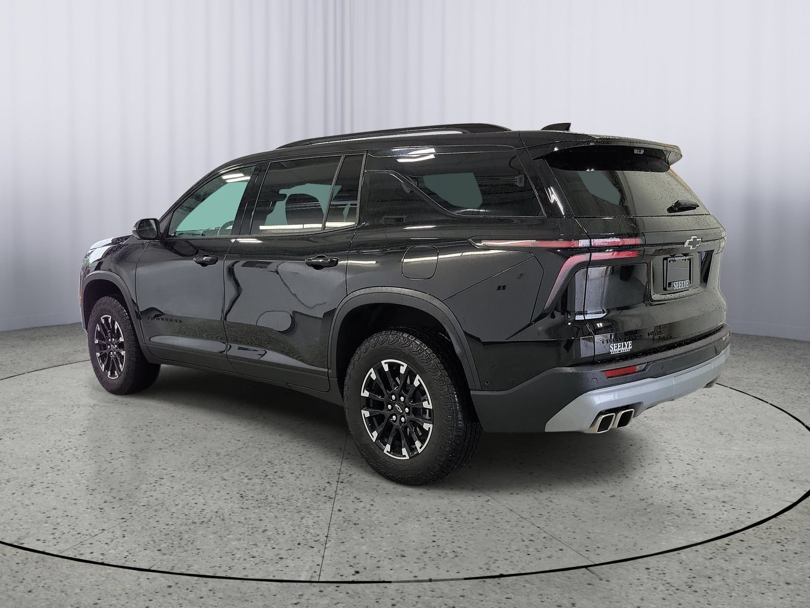 Used 2026 Chevrolet Traverse Z71 w/ Enhanced Driving Package AWD/4WD image 3