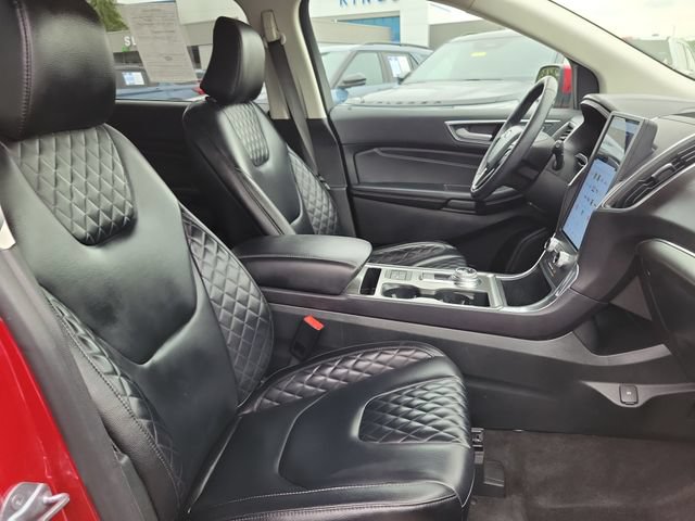 Certified 2024 Ford Edge Titanium AWD/4WD image 31