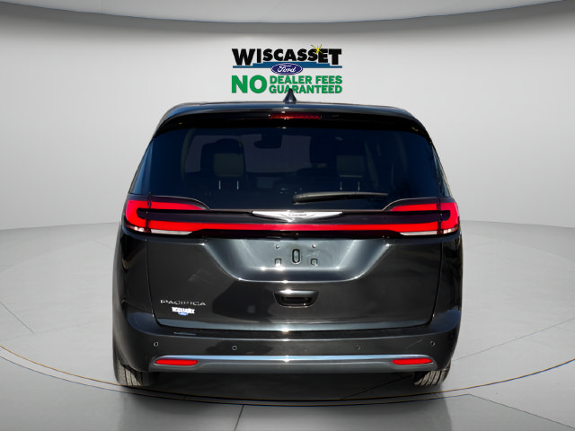Used 2024 Chrysler Pacifica Touring-L FWD image 28