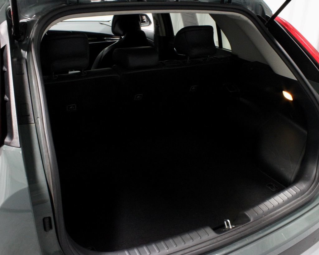 Used 2023 Kia Niro EX w/ EX Cold Weather Package FWD image 12