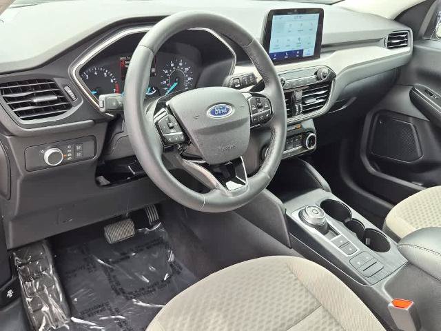 Certified 2022 Ford Escape SE w/ Cold Weather Package FWD image 11