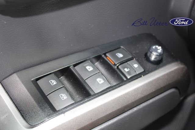 Used 2023 Toyota Tacoma SR5 w/ Technology Package AWD/4WD image 16