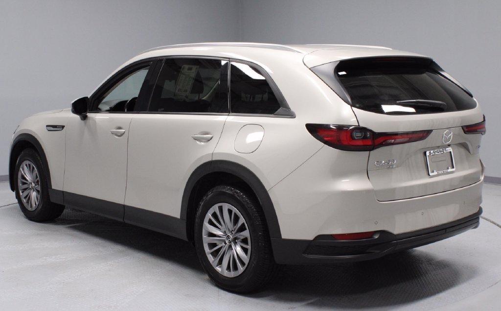 Used 2025 MAZDA CX-90 3.3 Turbo w/ Preferred Package AWD/4WD image 9